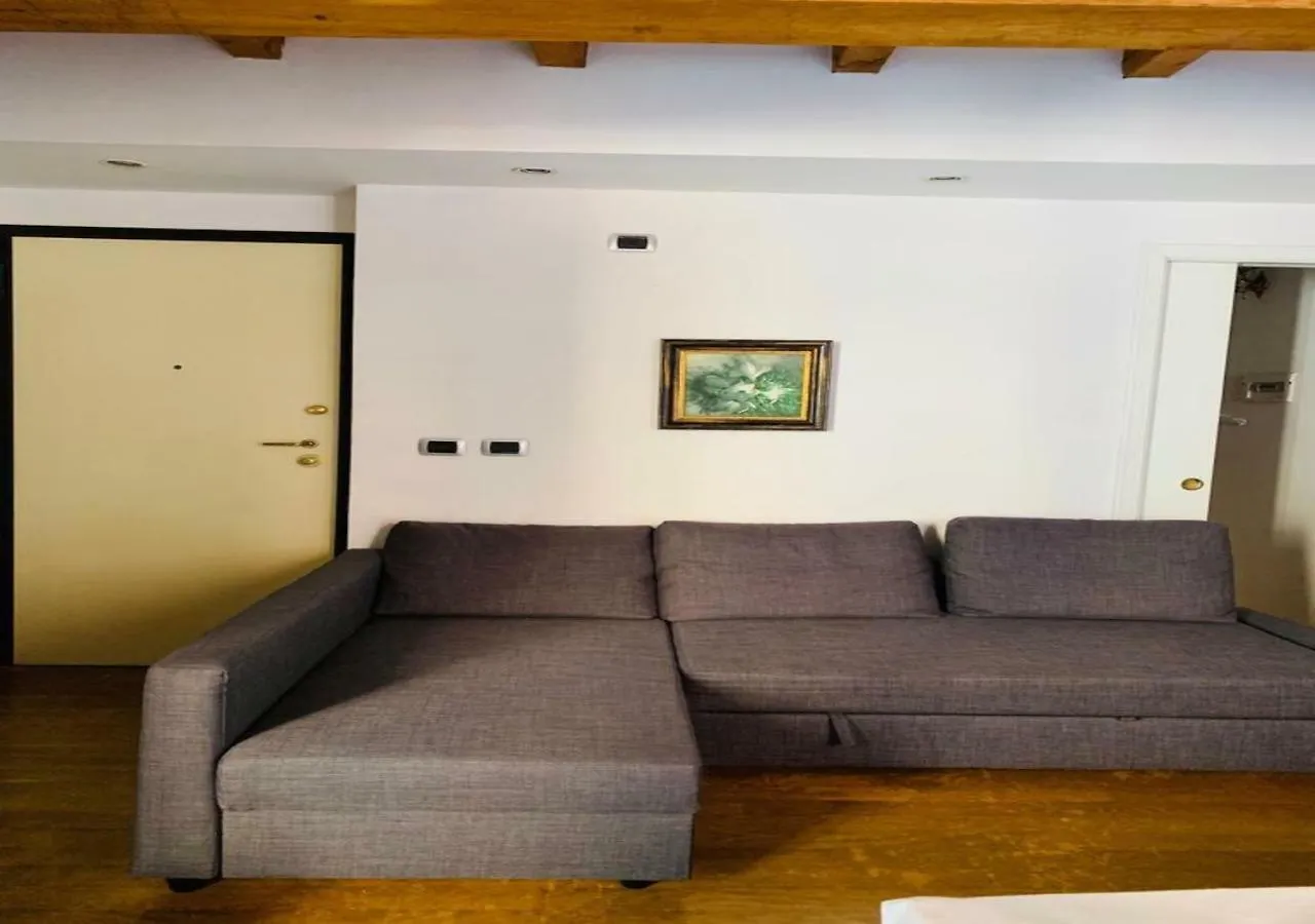 Whouse Suite Gold Towers Bolonia 0*,  Italia